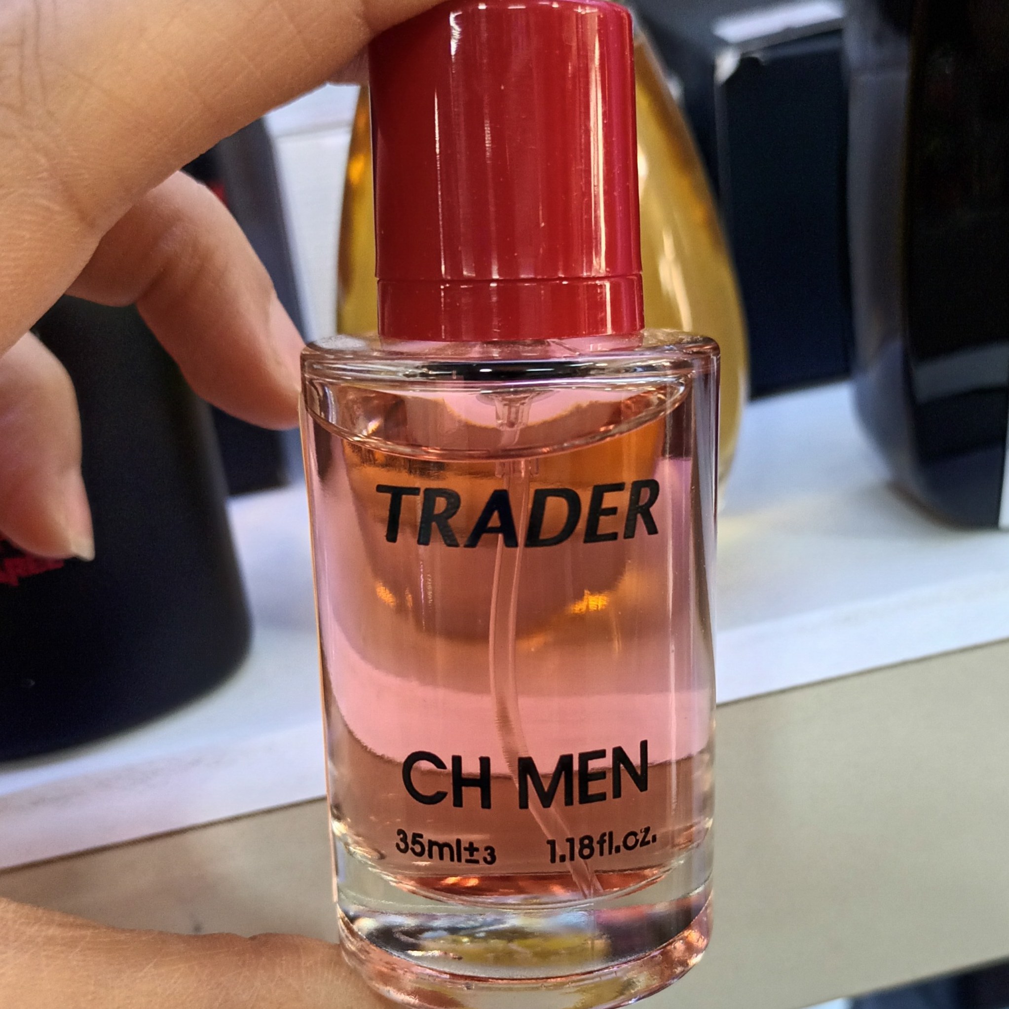ادکلن مردانه 35 میل CH MEN