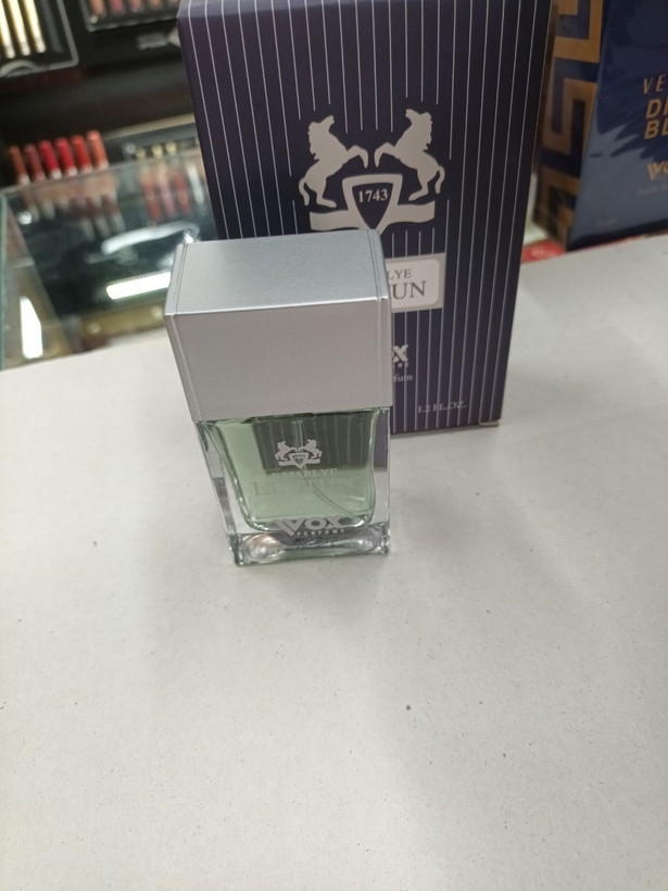 عطر ادوپرفیوم مردانه وی وکس مدل مارلی لیتون حجم ۳۵ میل شیرین گرم
