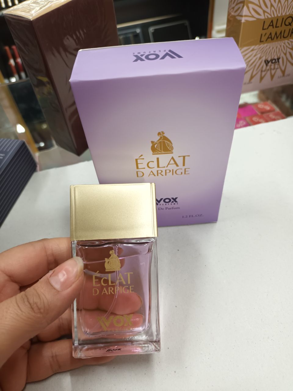 عطر ادوپرفیوم زنانه وی وکس مدل اکلت حجم ۳۵ میلی لیتر با رایحه شیرین