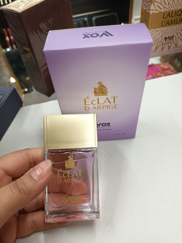 عطر ادوپرفیوم زنانه وی وکس مدل اکلت حجم ۳۵ میلی لیتر با رایحه شیرین
