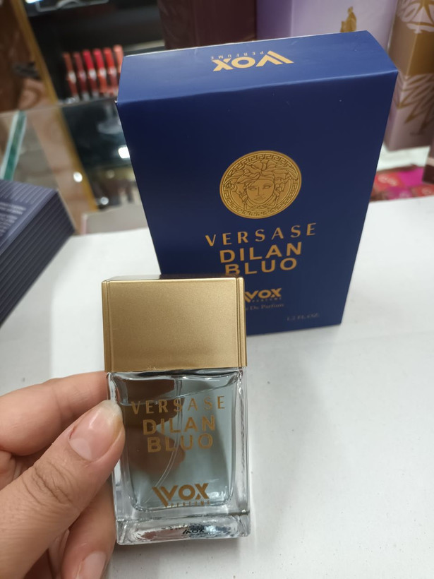 عطر ادوپرفیوم ورساچه دیلان بلو زنانه و مردانه وی وکس حجم ۳۵ میل