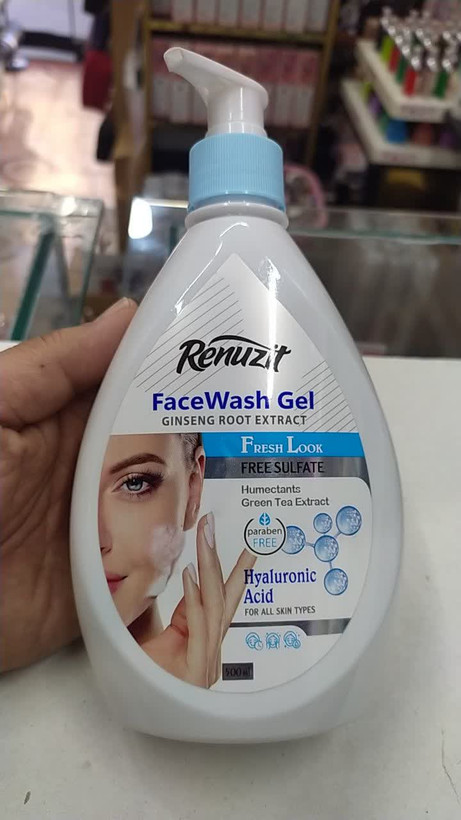 ژل شستشوی صورت رینوزیت حاوی هیالورونیک اسید حجم ۵۰۰ میلی لیتر